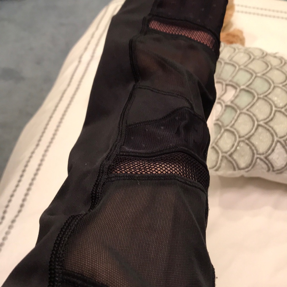 Lululemon Exercise Pants With Mesh Inserts - image 3